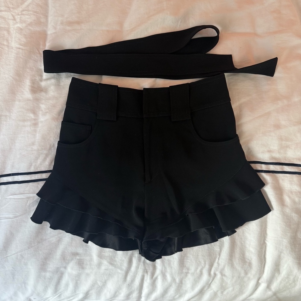 Derek Lam 10 Crosby - Black Ruffled Belted Shorts - Picture 2 of 4